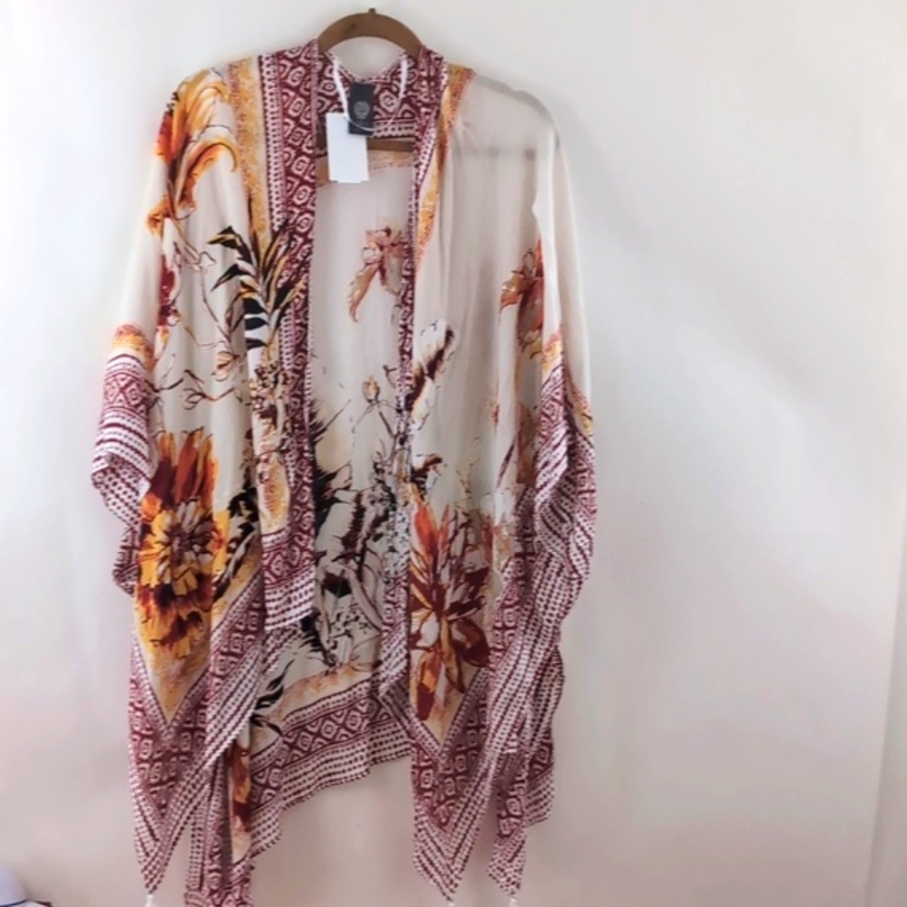 Vince Camuto Cream and Orange Shrug/Kimono One Size Fits Most NWTG